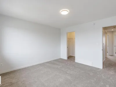 3601 40 AV photo 14