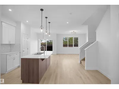72 Legacy WY photo 9