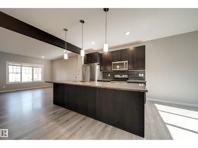 15927 13 AV SW photo 16