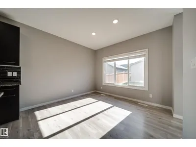 15927 13 AV SW photo 20