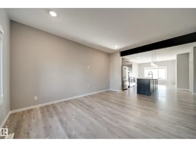 15927 13 AV SW photo 12