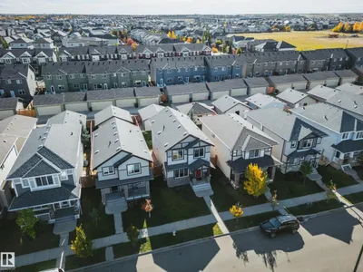 15927 13 AV SW photo 5