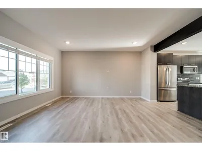15927 13 AV SW photo 11