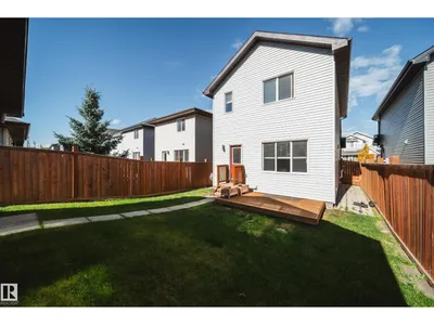 15927 13 AV SW photo 44