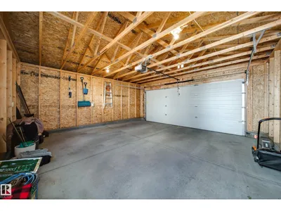 15927 13 AV SW photo 47