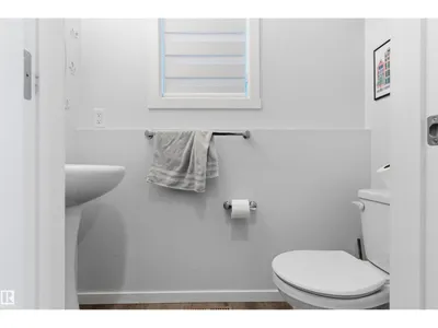 20704 19 AV NW NW photo 13