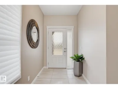 9448 228 ST NW photo 4