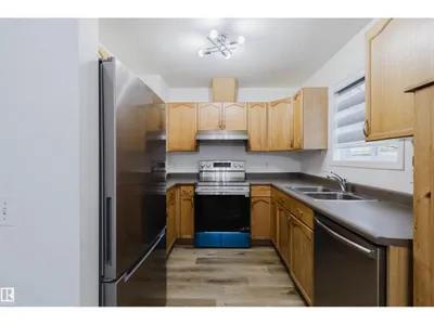 #85 10909 106 ST NW photo 16
