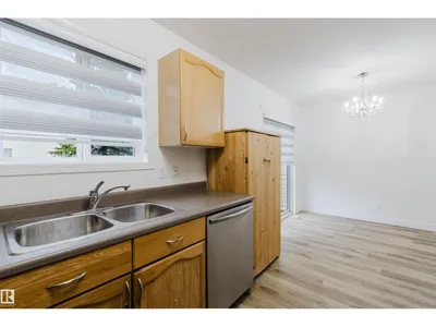 #85 10909 106 ST NW photo 18
