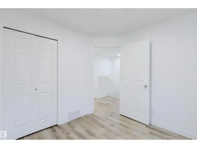 #85 10909 106 ST NW photo 24