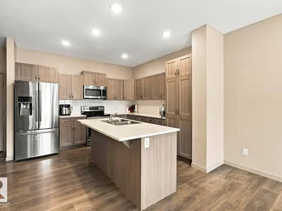 1416 26 AV NW photo 10