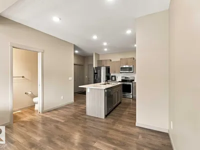 1416 26 AV NW photo 13