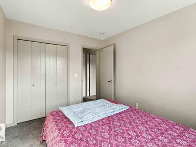 1416 26 AV NW photo 22