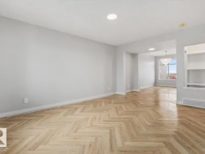 54 Cessy ST SE photo 14