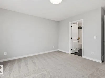 54 Cessy ST SE photo 16