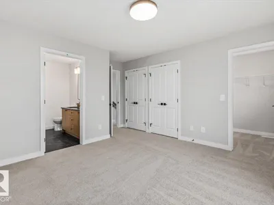54 Cessy ST SE photo 17