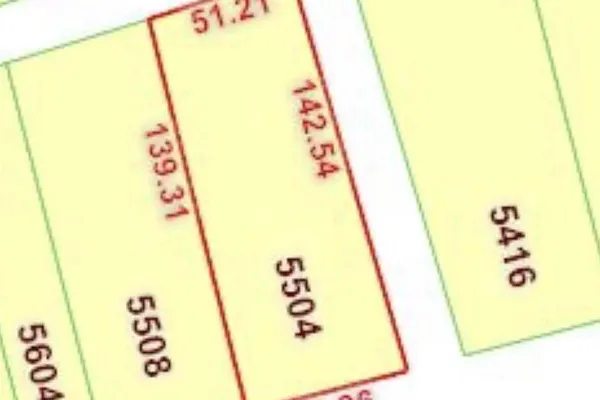 5504 105 AV NW photo 2