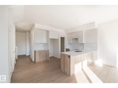 7694 174A AV NW photo 23