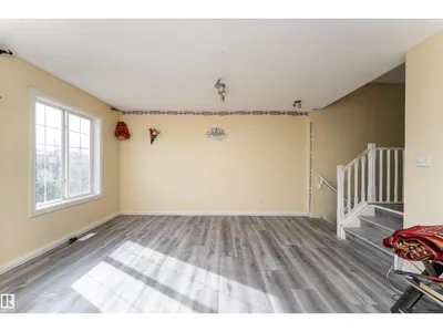 8910 7 AV SW photo 13