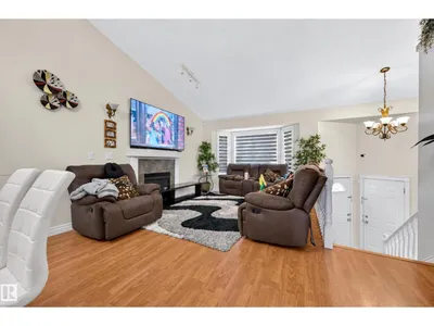 7718 166A AV NW photo 13