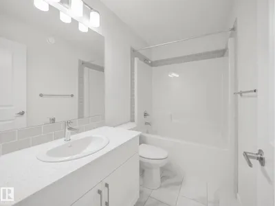 2515 211 ST NW photo 37