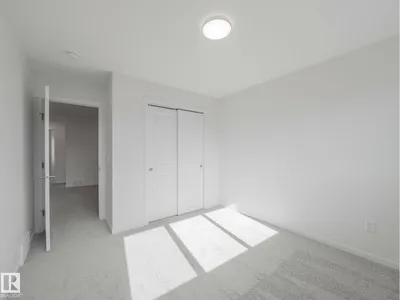 2515 211 ST NW photo 40