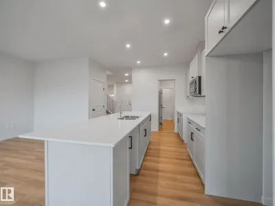 20735 24 AV NW photo 13