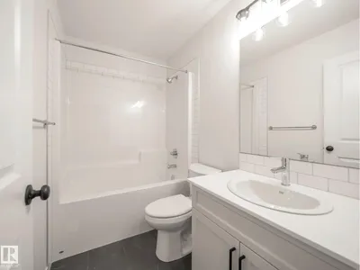 20735 24 AV NW photo 38