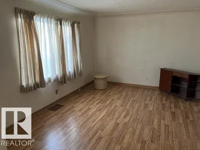 8150 78 AV NW photo 8