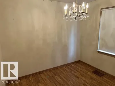 8150 78 AV NW photo 9