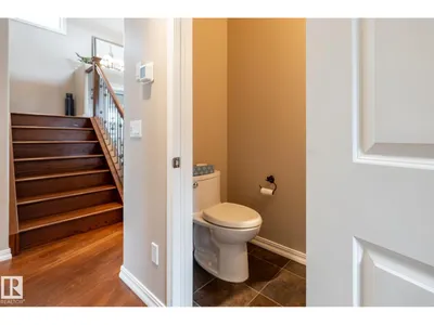 11122 52 ST NW photo 30