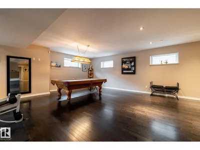 11122 52 ST NW photo 46