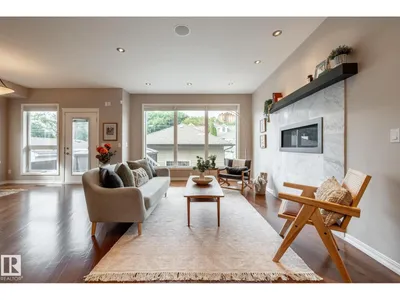 11122 52 ST NW photo 15