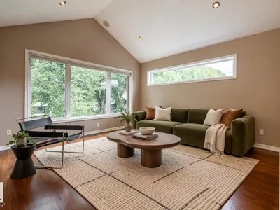 11122 52 ST NW photo 32