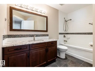11122 52 ST NW photo 36