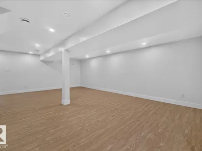 13246 59 ST NW photo 44