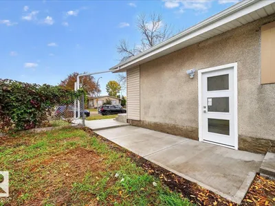 13246 59 ST NW photo 47