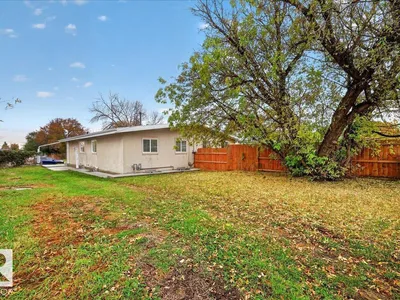 13246 59 ST NW photo 49