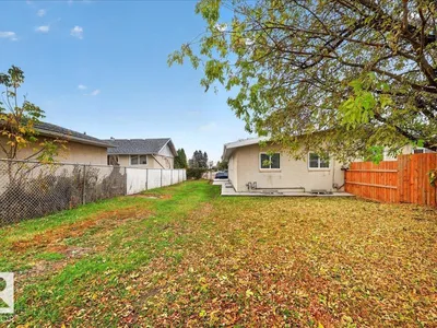 13246 59 ST NW photo 50