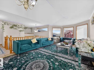 7923 161 AV NW photo 12