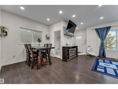 1517 27 AV NW photo 10
