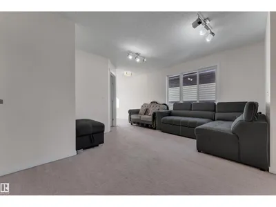 1517 27 AV NW photo 18