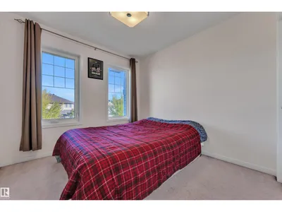 1517 27 AV NW photo 21