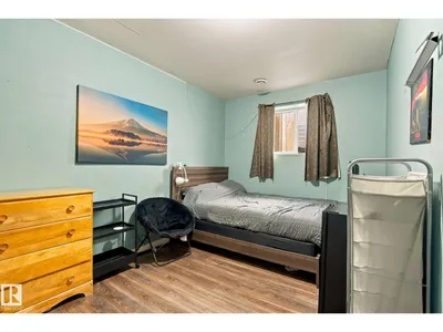 8402 96 ST photo 30
