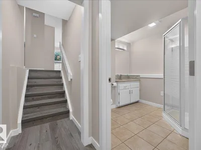 6703 32 AV NW photo 30
