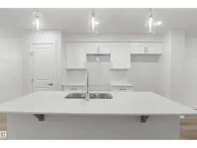 508 176 AV NE photo 12