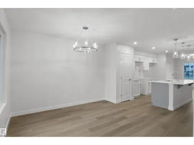 508 176 AV NE photo 16