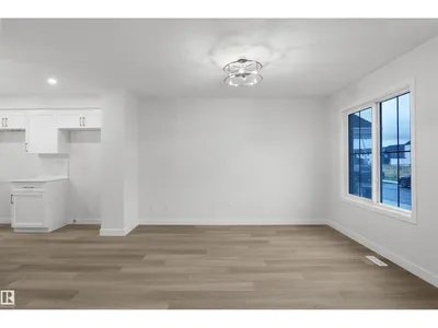 508 176 AV NE photo 10