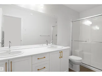 508 176 AV NE photo 22