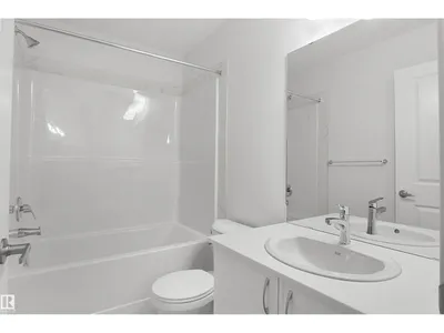 633 176 AV NE photo 25